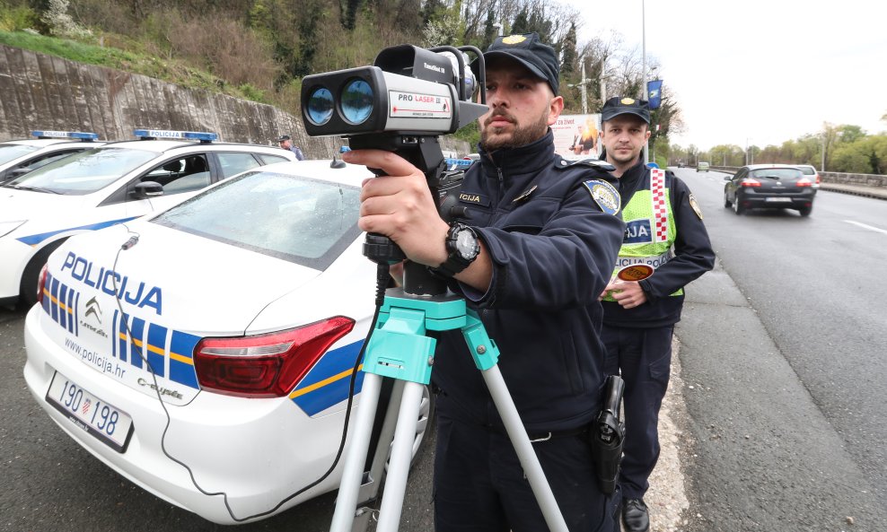 Policijski radar