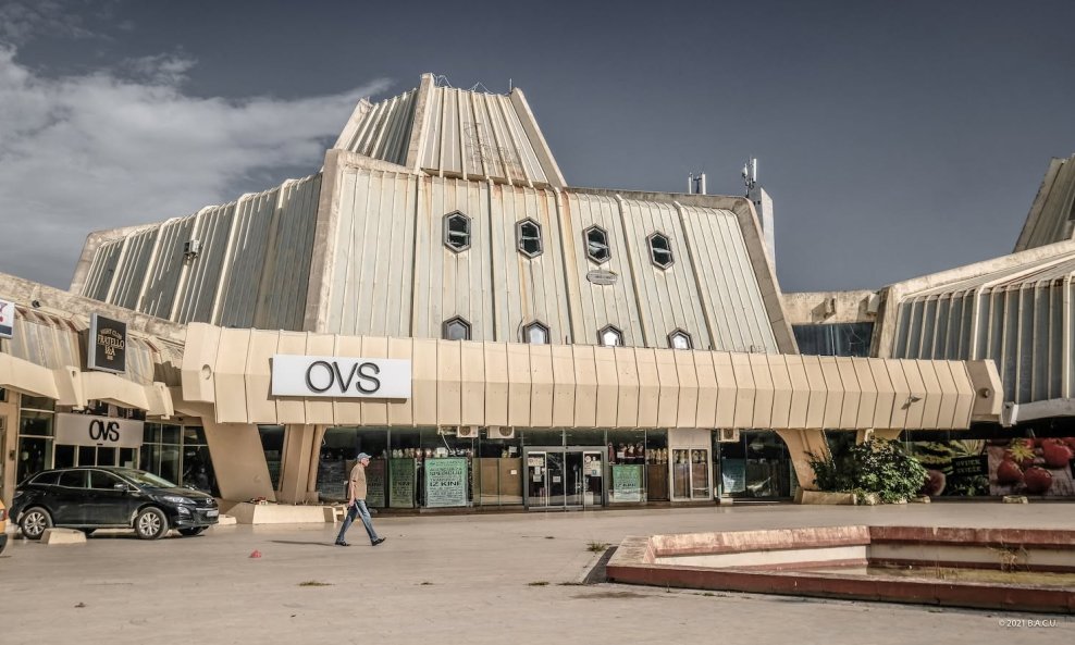 Robna kuća Izbor u Baru