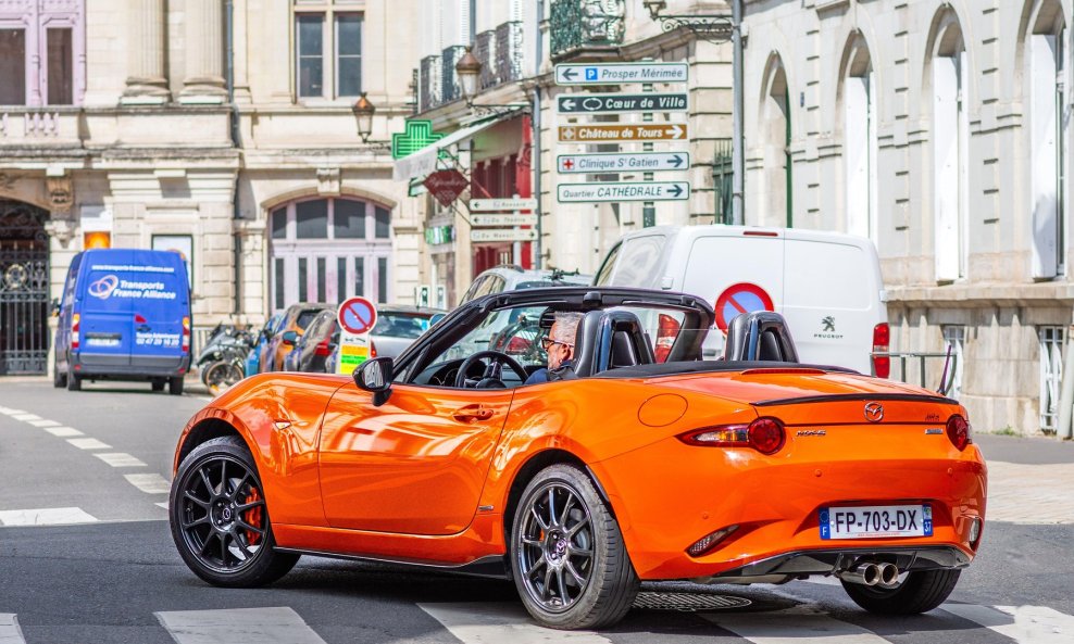 Mazda MX-5 Miata
