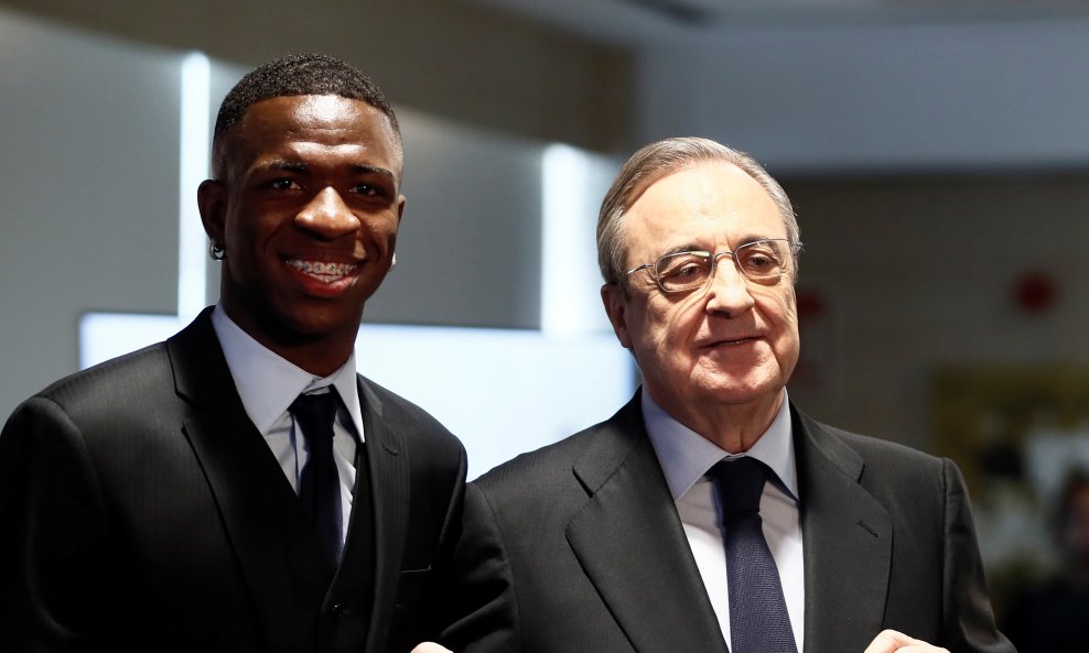 Vinicius i Florentino Perez