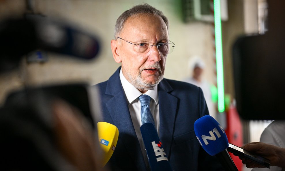 Davor Božinović
