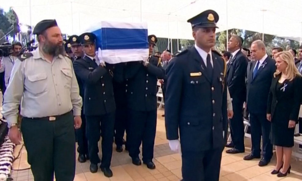 Pogreb Shimona Peresa