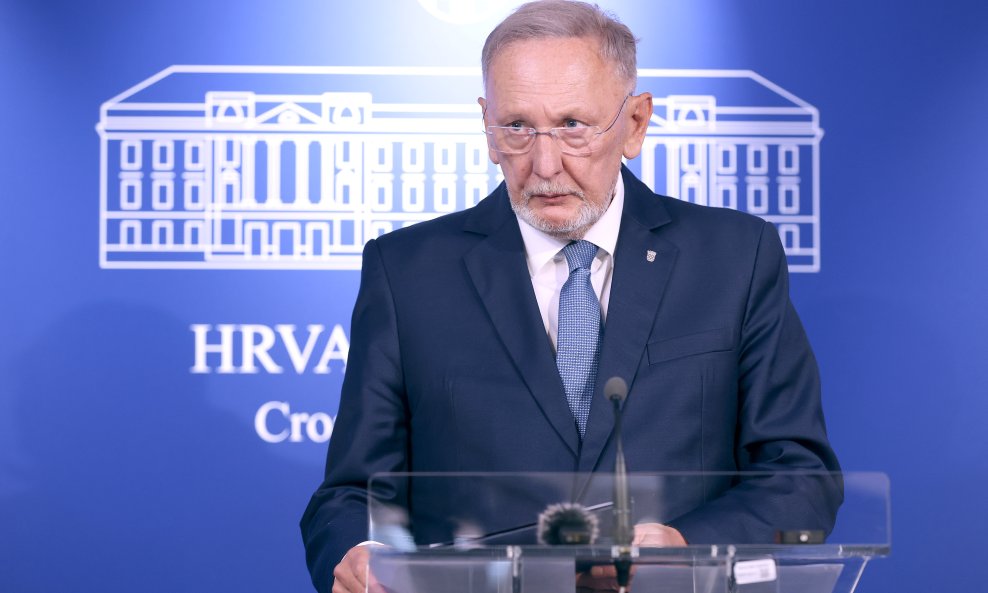 Davor Božinović