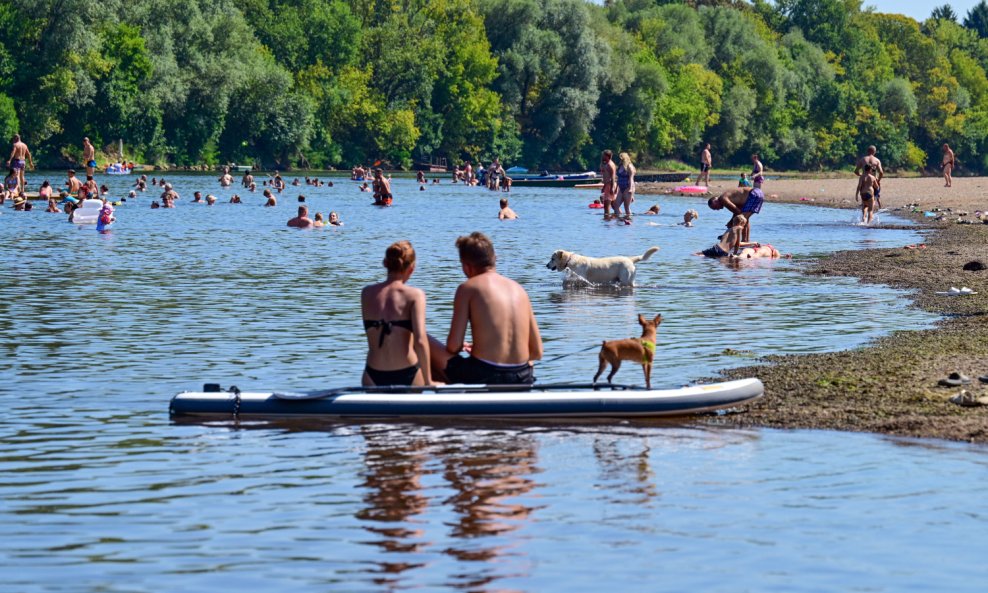 Kupanje u rijeci Kupi