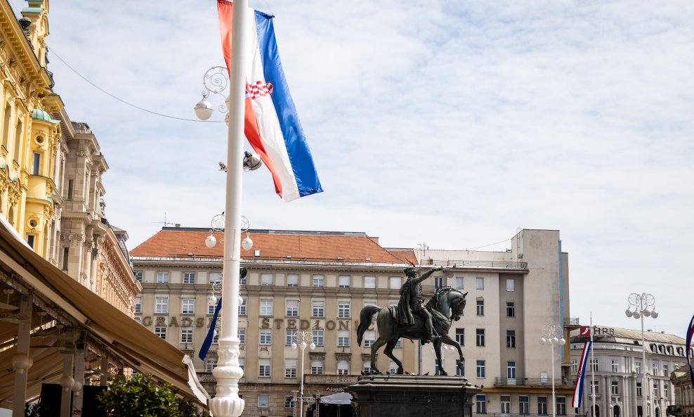 Trg bana Jelačića
