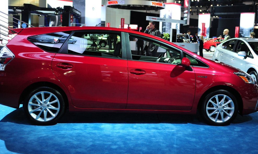 Toyota Prius V