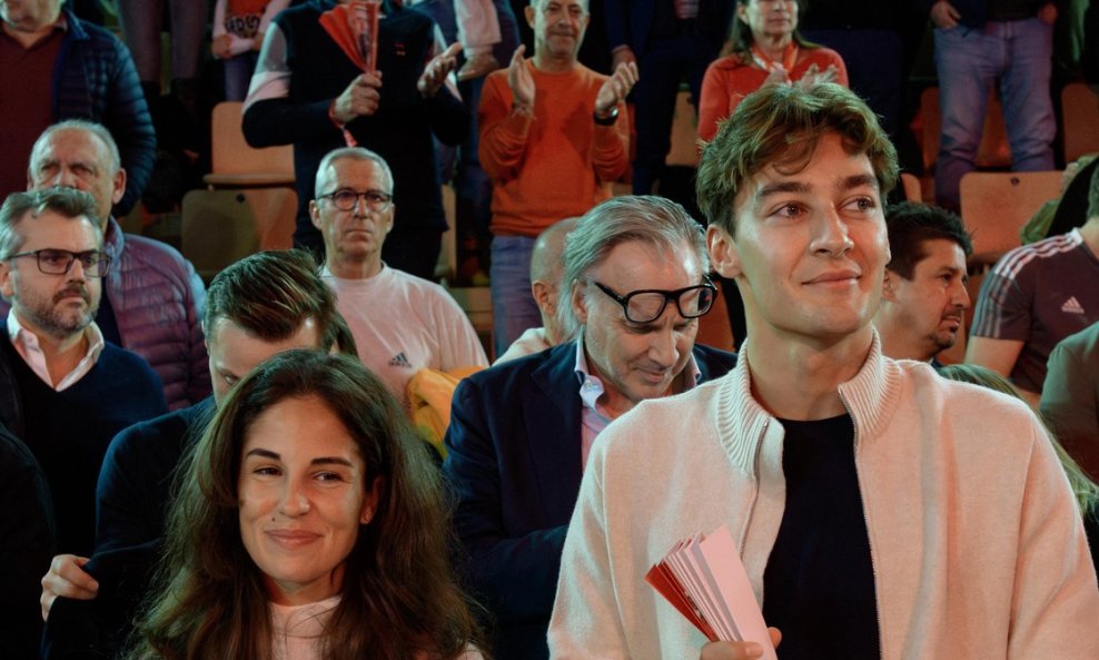 George Russell i Carmen Montero Mundt