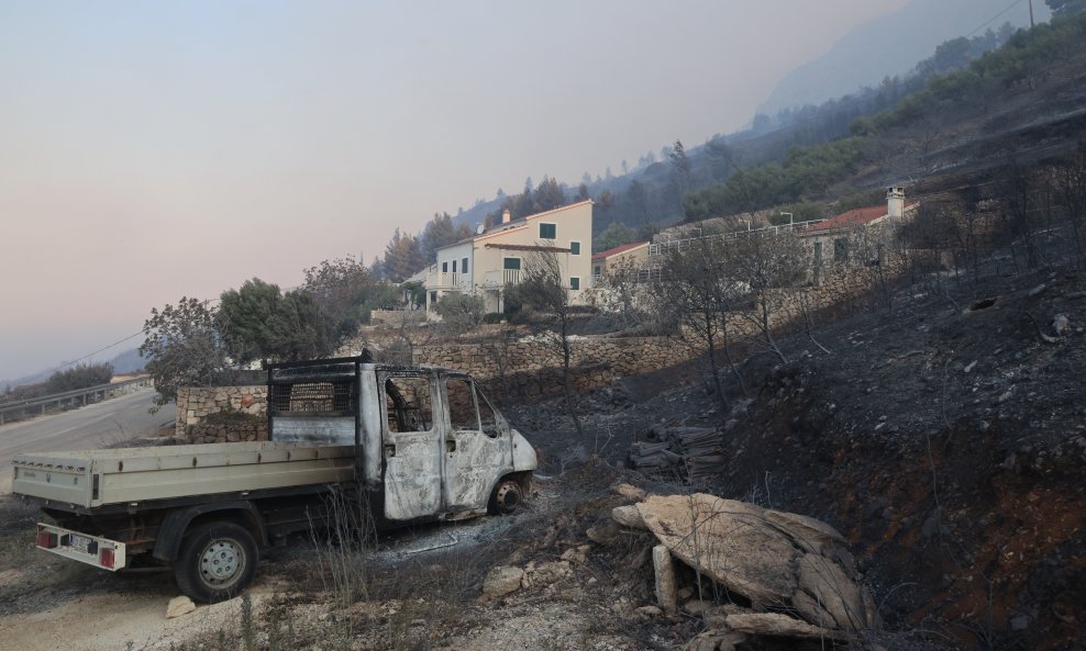 Posljedice požara kod Omiša