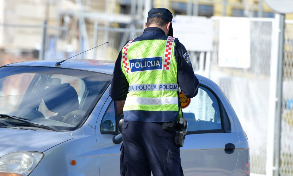 Policijska kontrola, ilustracija