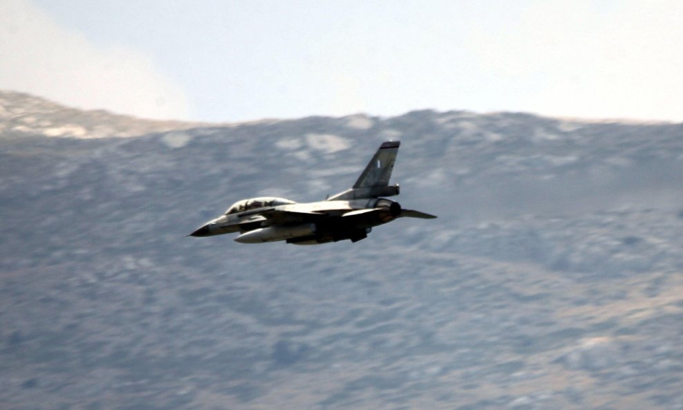 Grčki zrakoplov F-16