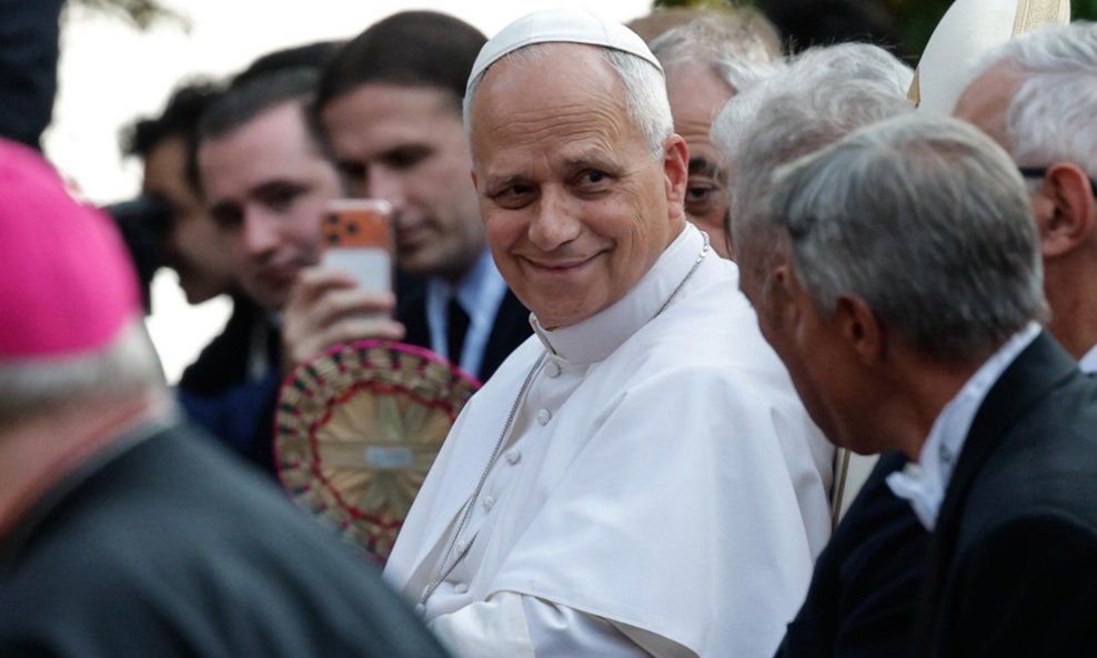 Papa Lav XIV.