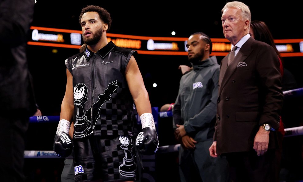 Moses Itauma i Frank Warren