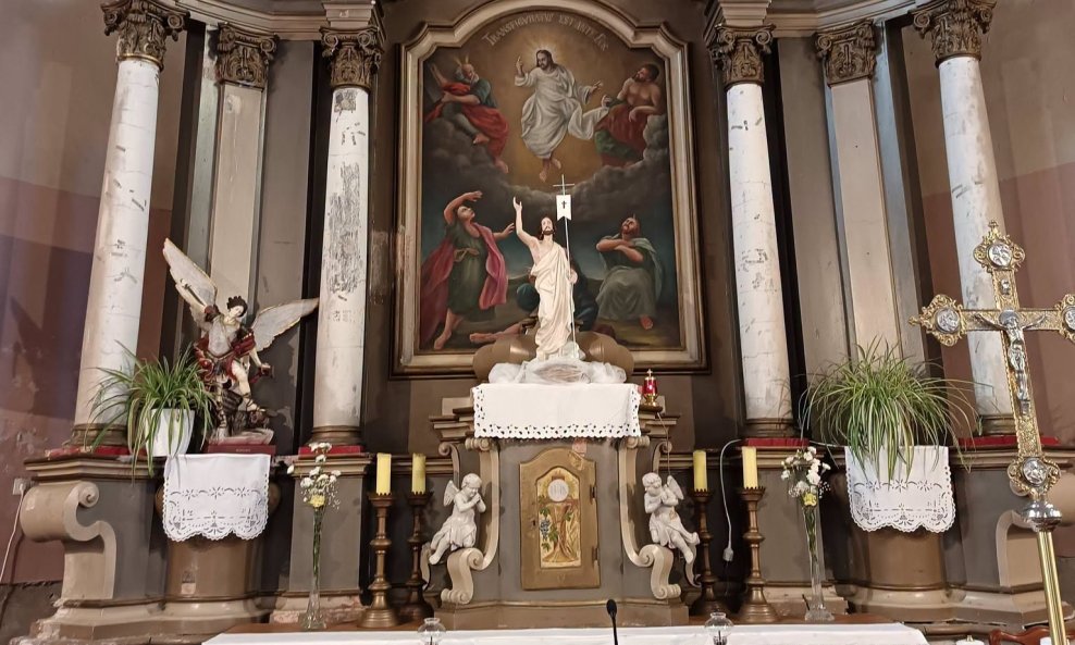 Glavni oltar crkve u Piškorevcima iz 1769. sad ide u obnovu