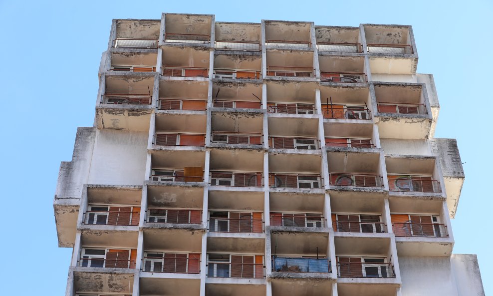 Bivši neboder HŽ-a u Rijeci