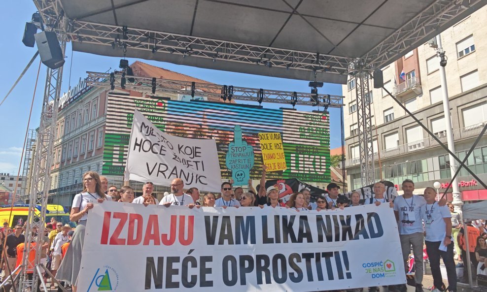 Prosvjed Hodaj za Liku, hodaj za Hrvatsku u Zagrebu