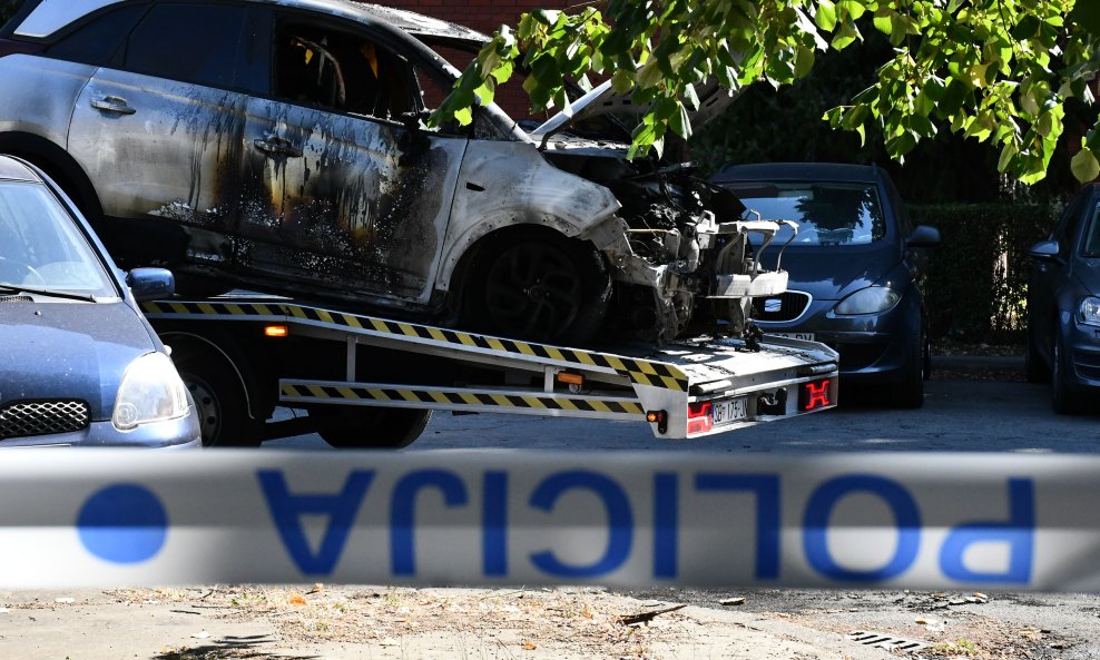 Palež automobila tužiteljice u Slavonskom Brodu