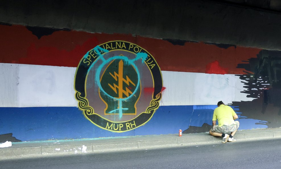 Vandali su uništili mural, Boysi ga obnovili