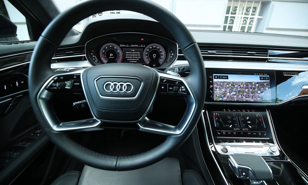 Audi A8
