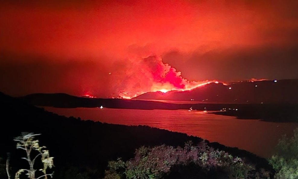 Požar na Braču