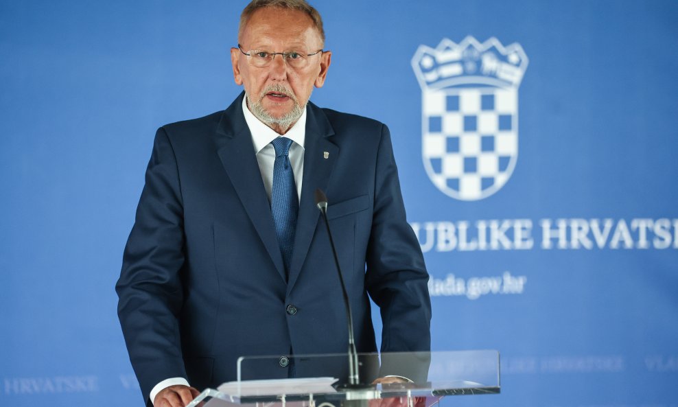 Davor Božinović