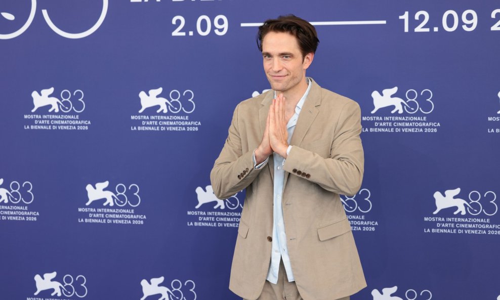 Robert Pattinson