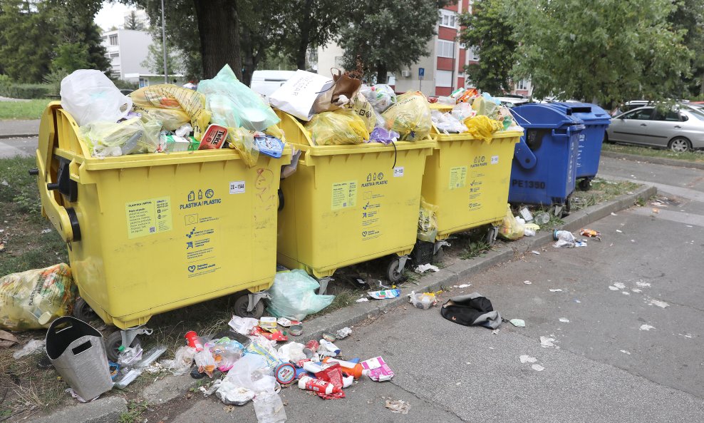 Kontejneri za otpad, ilustracija