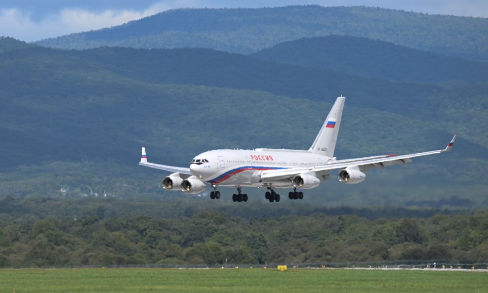 Iljušin Il-96