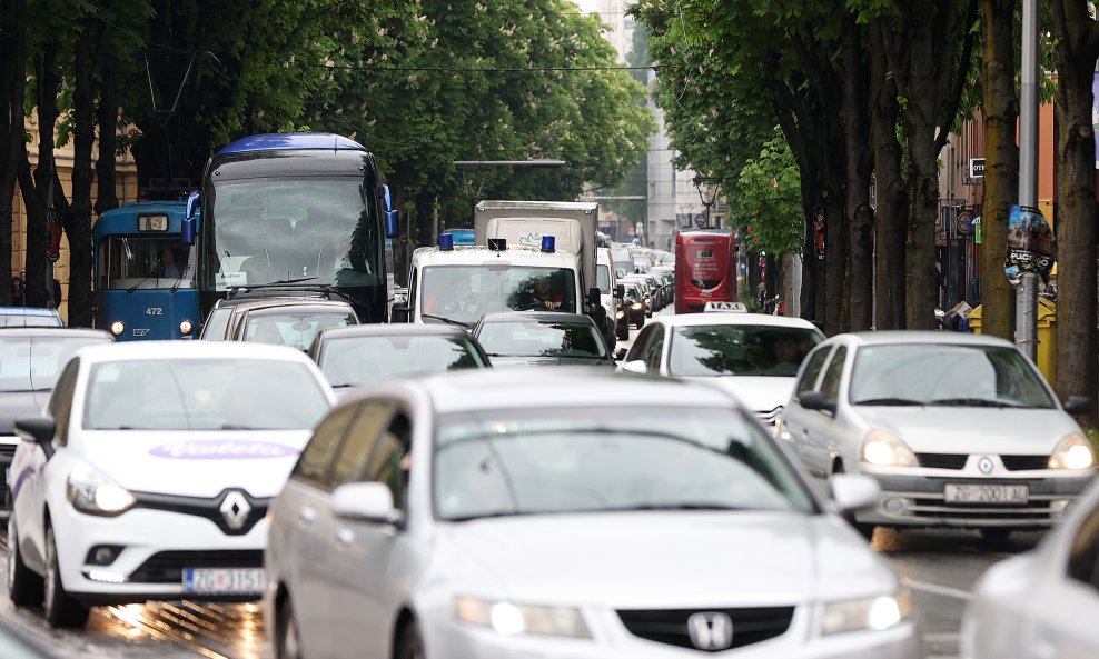 Novim projektom predviđeno je ukidanje jedne trake kod Svetog Duha