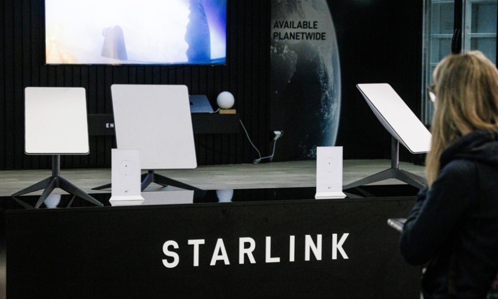 Starlink - Ilustracija