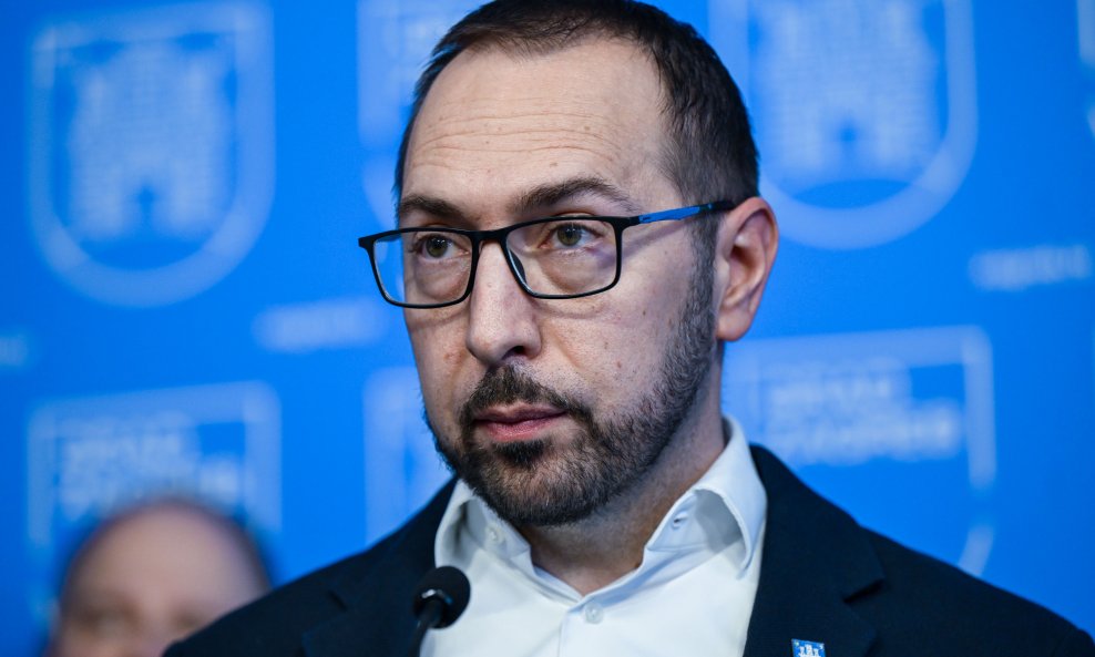 Zagreb: Tomislav Tomašević održao je konferenciju za medije na temu štrajka u ZET-u i Holdingu