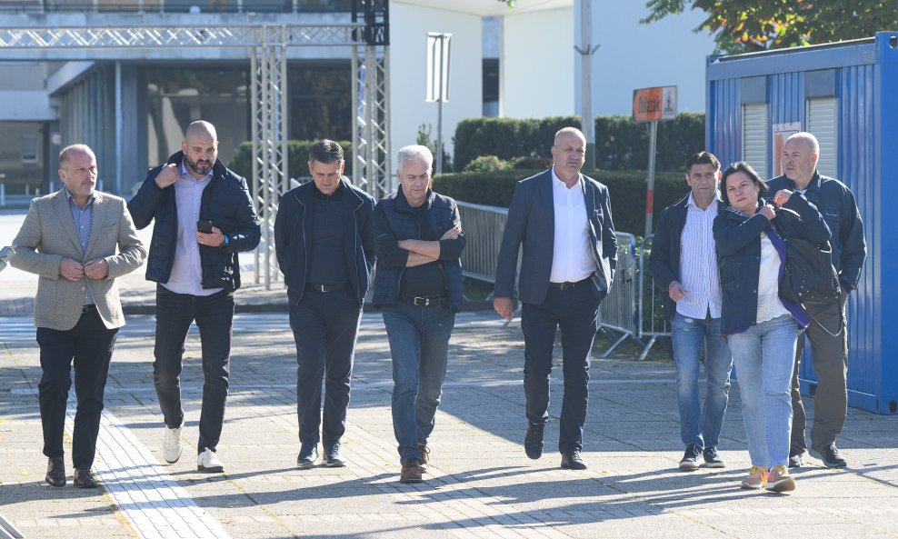 Mumin Hodžić, Goran Vučemilović, Sandra Crnković, Vladimir Jozić, Dražen Jović