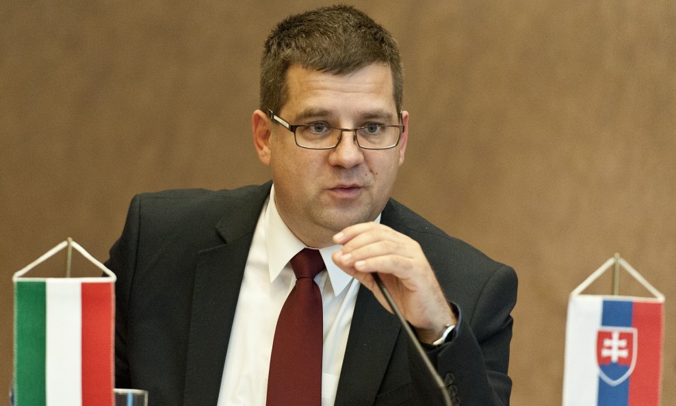 Miklos Seszták