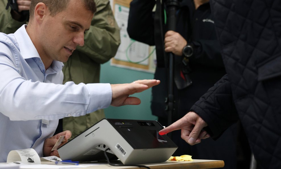 Čitač otiska prsta