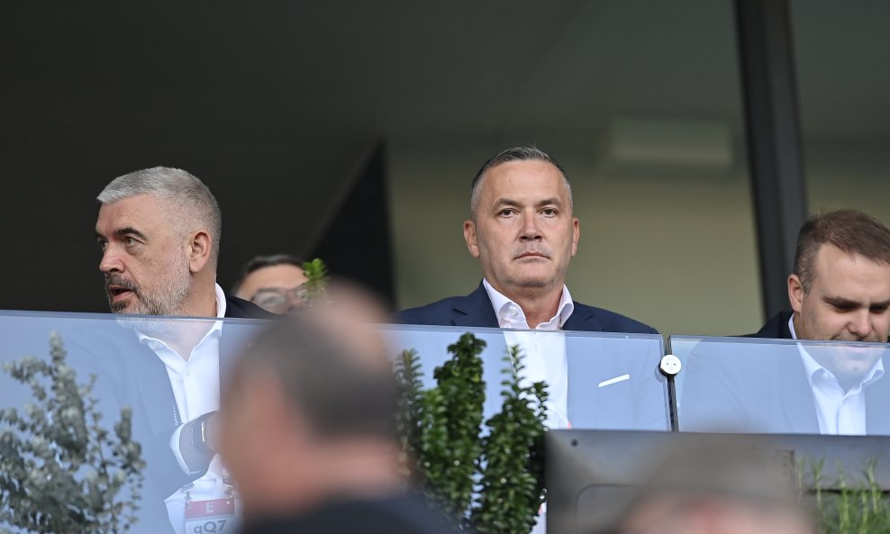 Pletikosa i Kustić