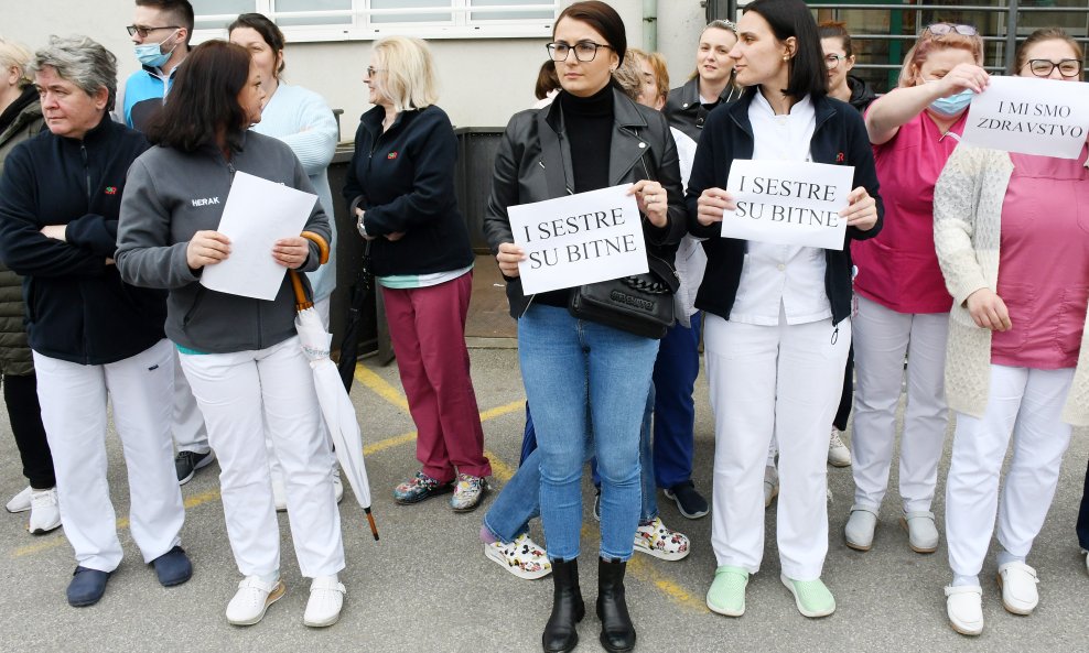 Prosvjed medicinskih sestara u Sisku 2023. godine