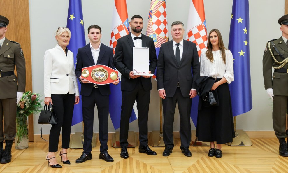 Filip Hrgović uz predsjednika RH Zorana Milanovića