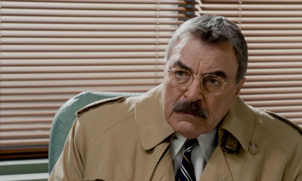 Tom Selleck kao Frank Reagan