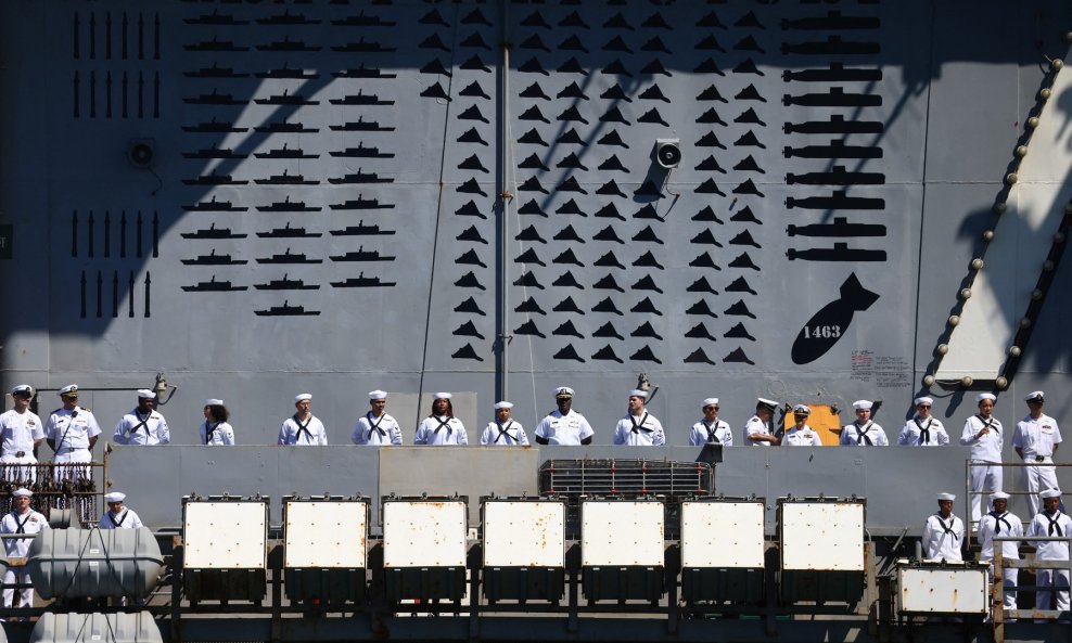 USS Abraham Lincoln