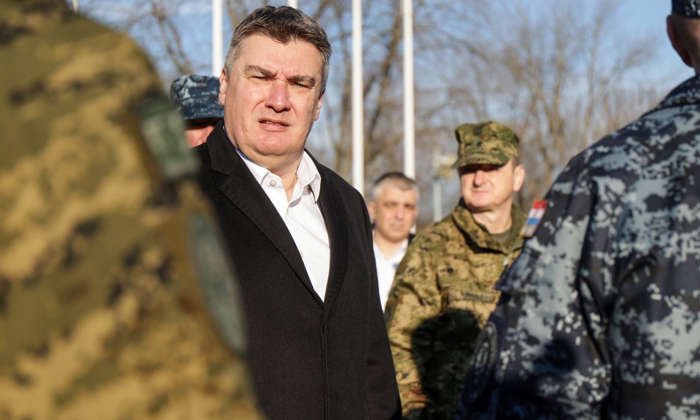 Zoran Milanović na ispraćaju Hrvatske vojske u misiju