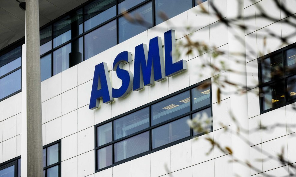 ASML