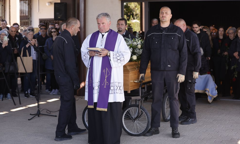 Ispraćaj Gorana Bare u Vinkovciima