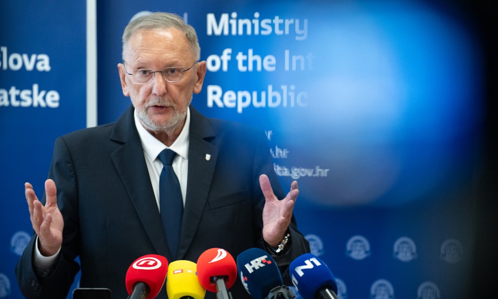 Davor Božinović