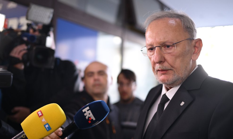 Davor Božinović