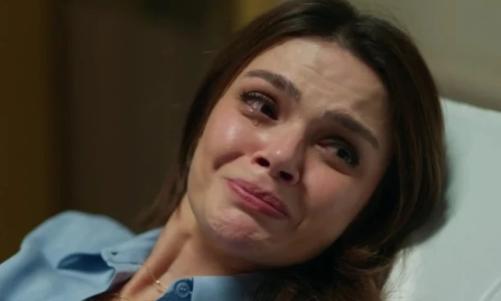 Sinem Unsal kao Alja u 'Dalekom gradu'