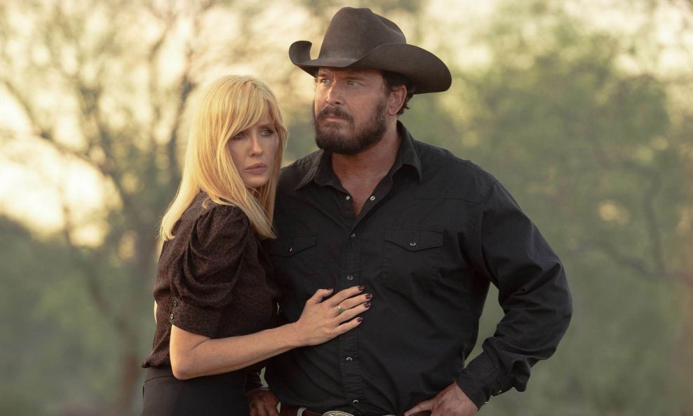 Scena iz serije 'Dutton Ranch'