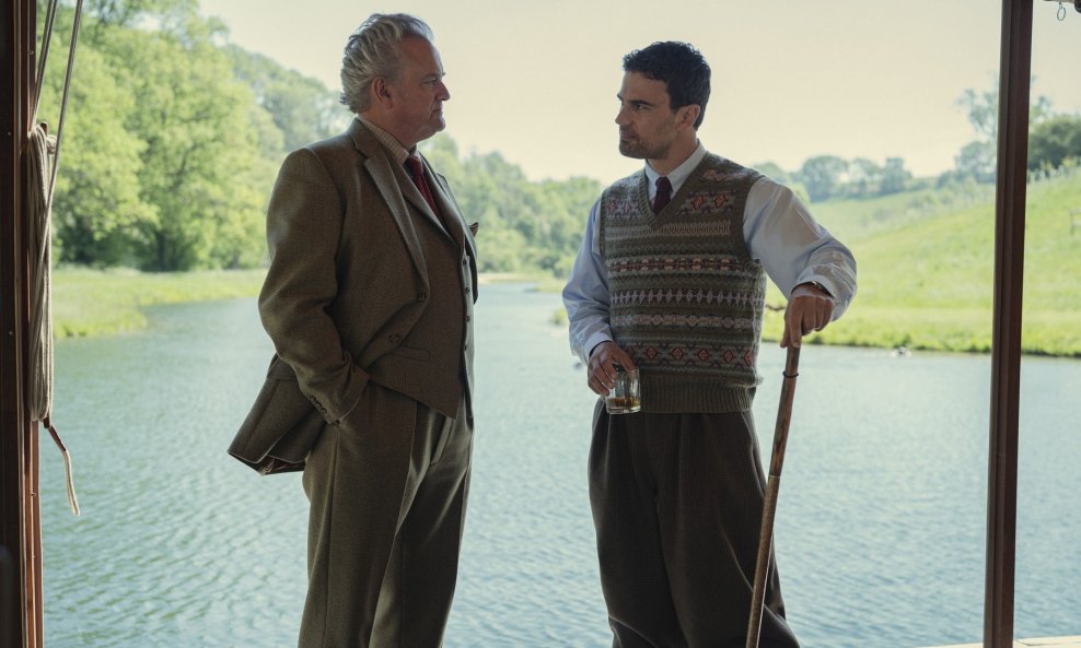 Hugh Bonneville i Theo James u seriji 'Gospoda'