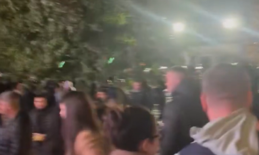Građani ispred Pinka