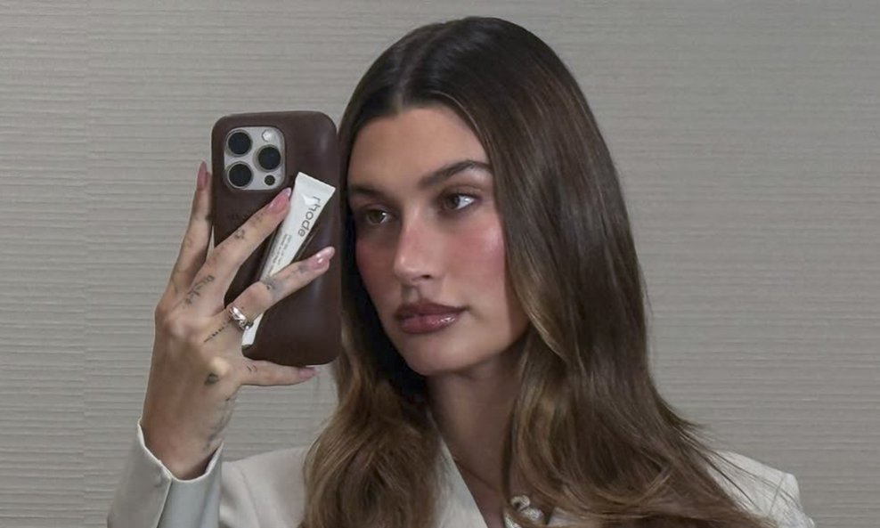 Hailey Bieber