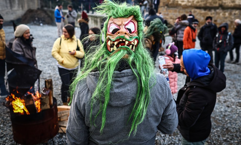 Maske (ilustracija)