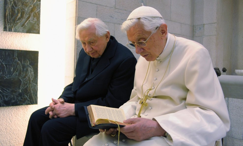 papa benedikt XVI i njegov brat georg